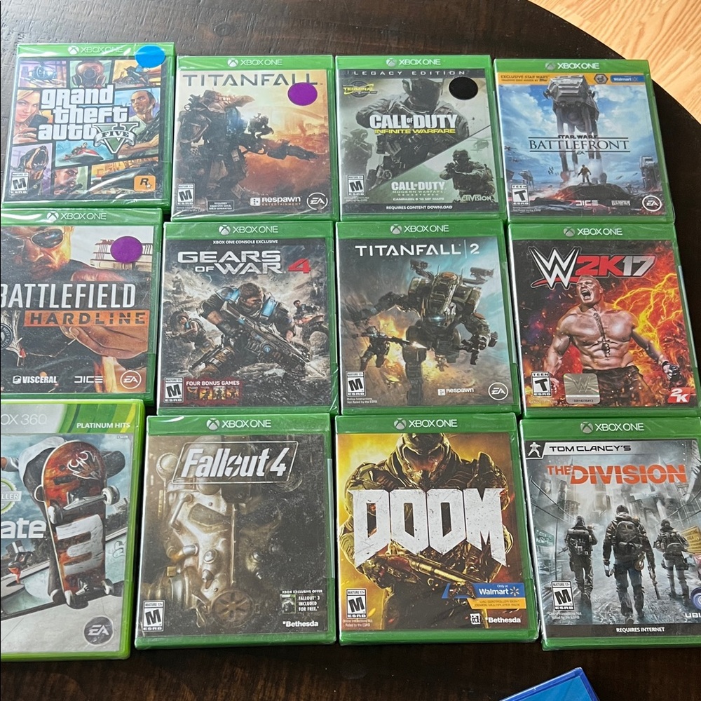 Xbox One Game Case Bundle - Green Xbox One Cases with Assorted Titles